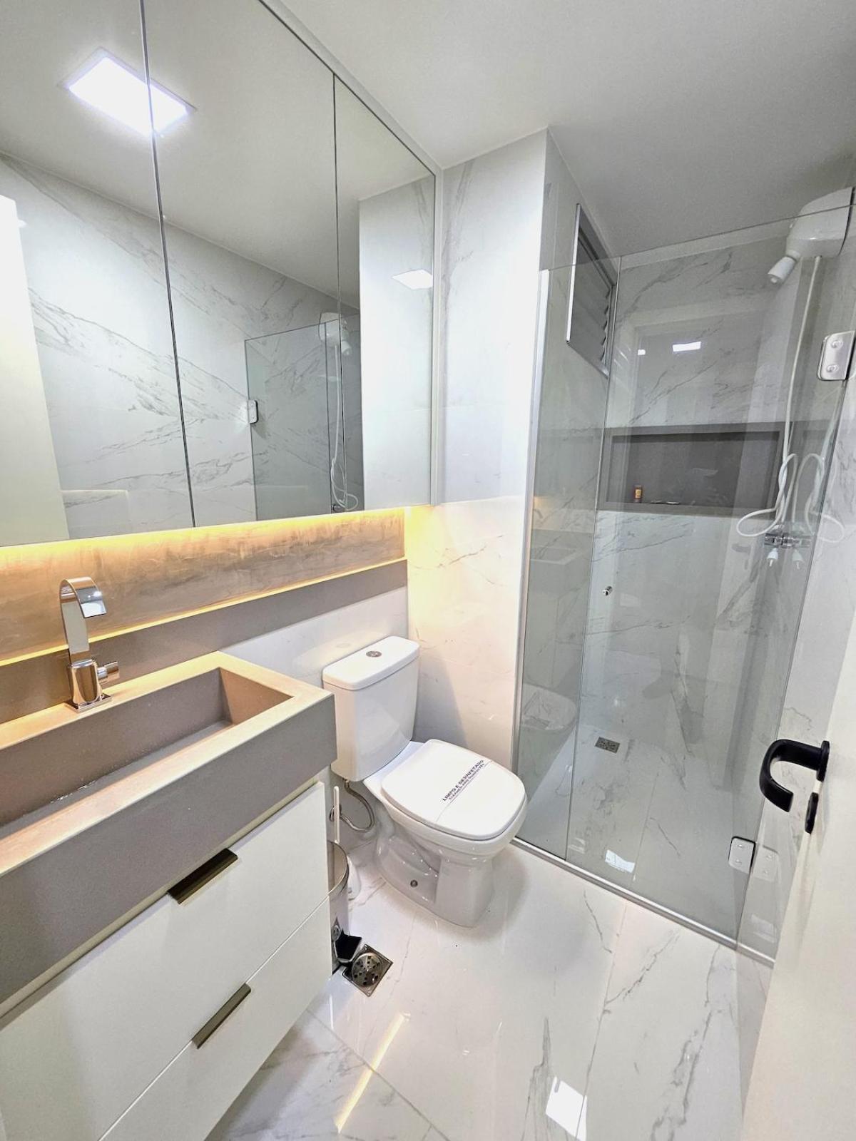 Apartment Saint Tropez Bloco G 205 - Novo E Reformado, Sudoeste Qmsw 05 Brasilia